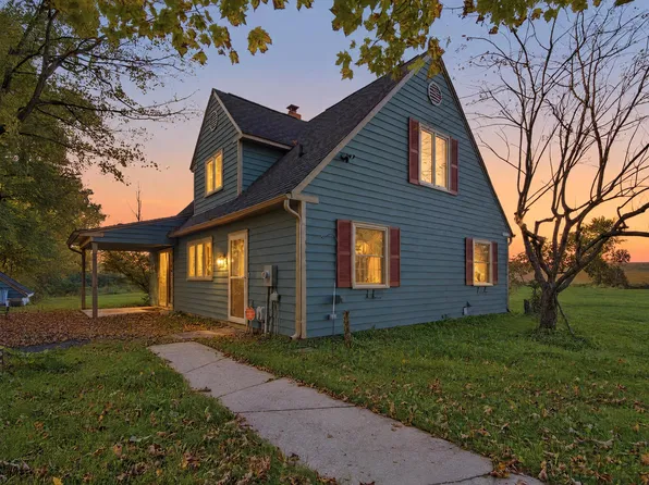 9522 N 650 E, New Carlisle, IN 46552