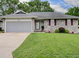 1118 E Snider St, Springfield, MO 65803