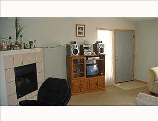 2nd image of 2786 Woodford St
