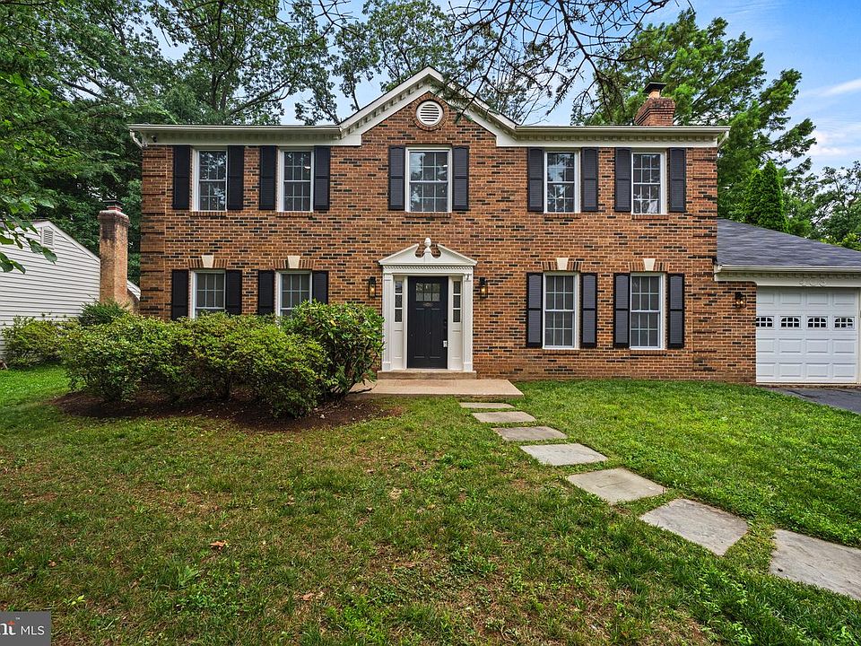 1st image of 403 Autumn Olive Way