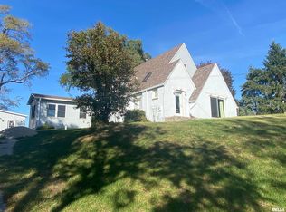 107 Cleveland Rd, Colona, IL 61241