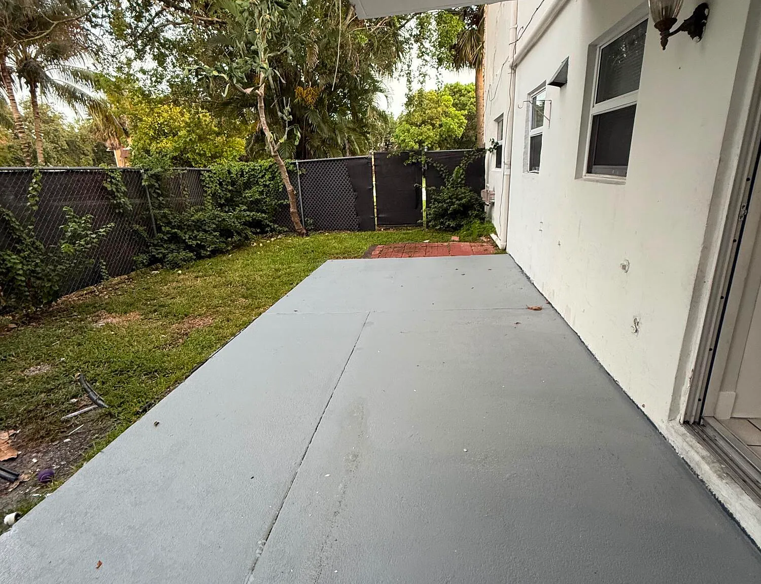 2 bed, 2.0 bath, 890 sqft, $1,900 — Photo 2