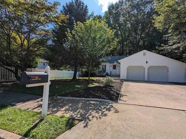 4 Spradley Ln, Middletown, NJ 07748