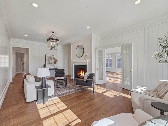 4th image of 1292 N Elkridge Ln