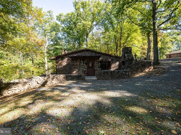 4811 Catharpin Rd, Gainesville, VA 20155