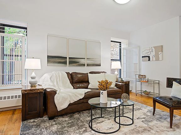 2nd image of 2041 5th Ave APT 2B