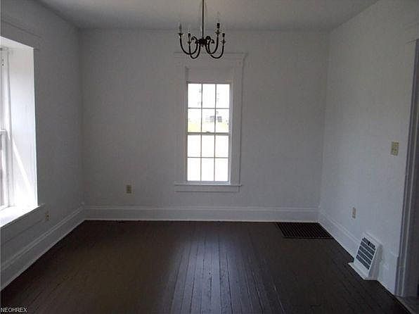 2nd image of 1210 Getz St