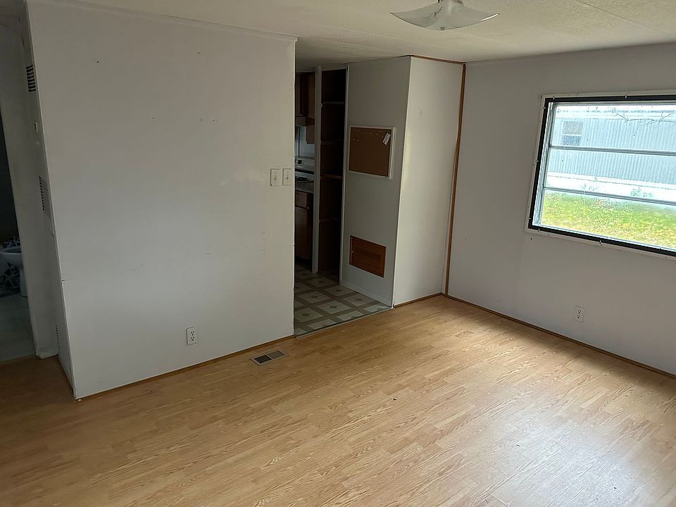 New Holstein Manufactured Housing Community W1373 County Road Hh New