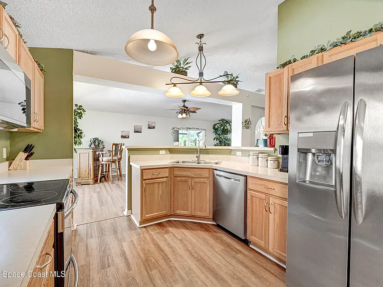 1652 La Maderia Dr SW — Photo 10