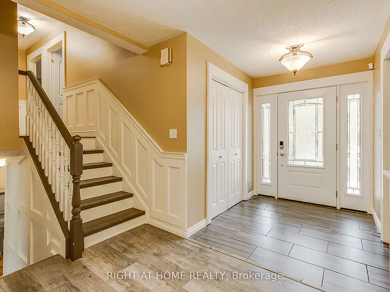 119 Timcourt Dr — Photo 2