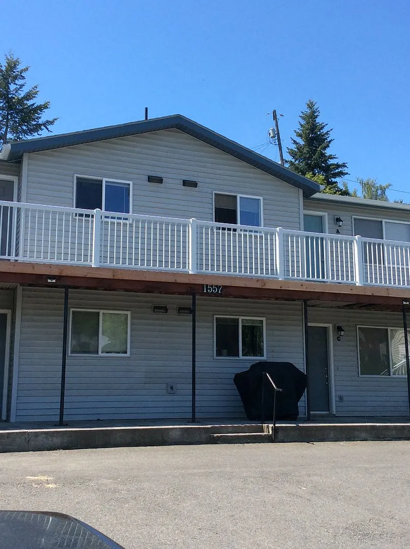 1557 NW Turner Drive — Photo 1
