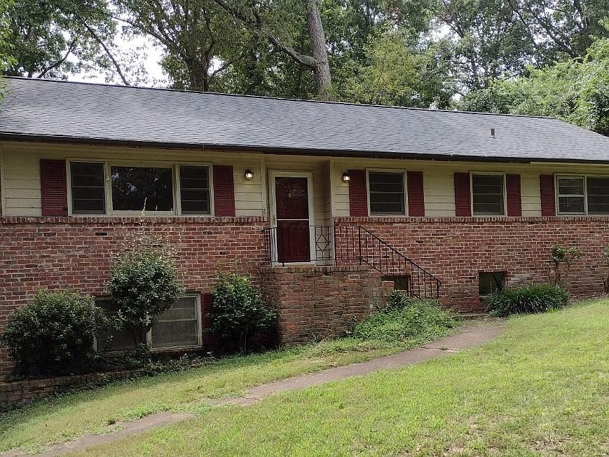 1st image of 3513 Pinebrook Dr