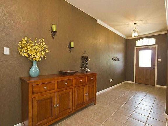 3rd image of 3816 Aqua Ln