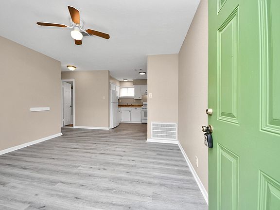 2nd image of 17111 River Rd #C