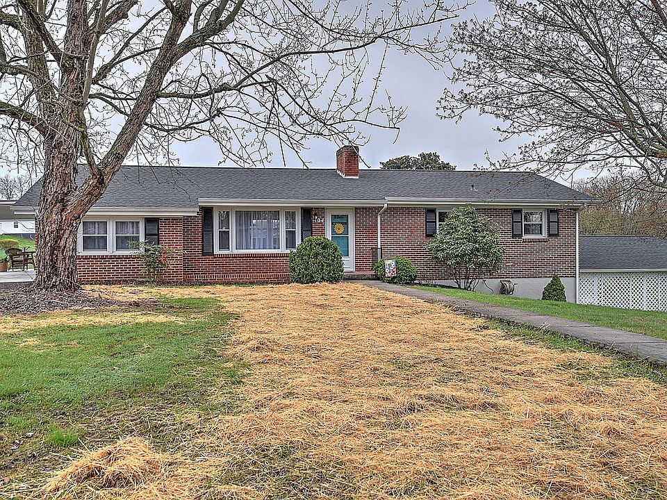 1st image of 104 Green Hill Dr
