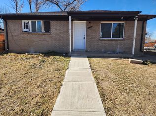 5491 Topeka Ct, Denver, CO 80239