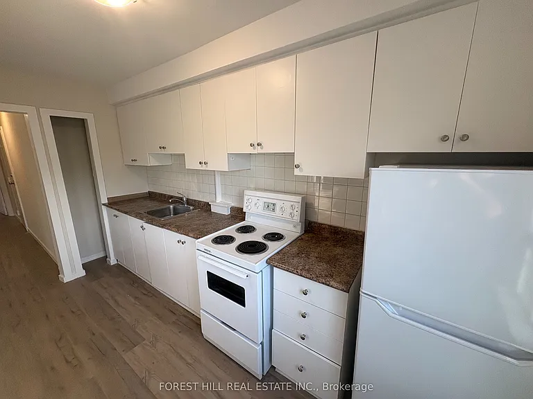 245 Lakeshore Rd E #3 — Photo 9