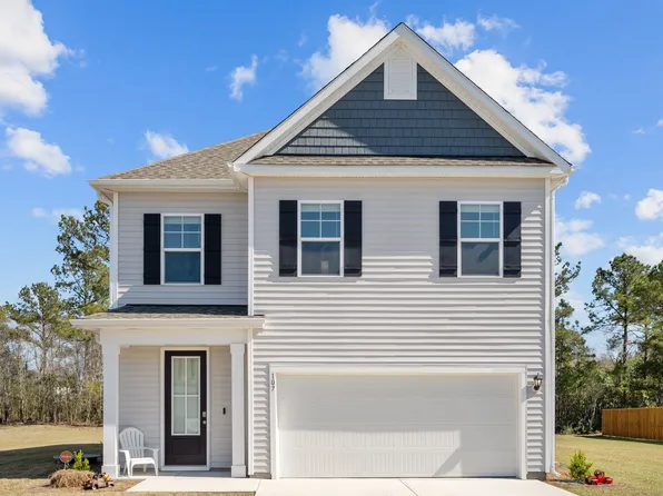 107 Delray Ct, Sneads Ferry, NC 28460