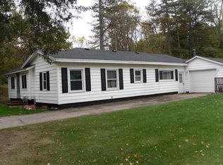 58 Wayne St, Allegan, MI 49010
