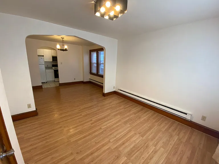 635 N James St #4 — Photo 2