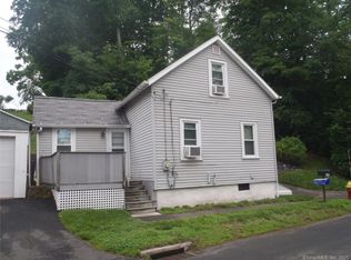 49 River St, Windsor, CT 06095