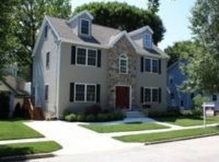 545 Kenmore Rd, Havertown, PA 19083