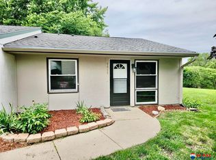 5855 Wolff Ln, Lincoln, NE 68521