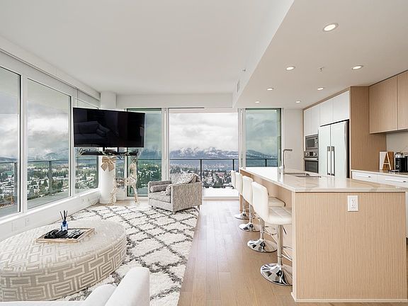 5th image of 567 Clarke Rd #4802