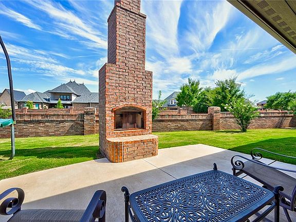 4th image of 13540 Gentry Dr