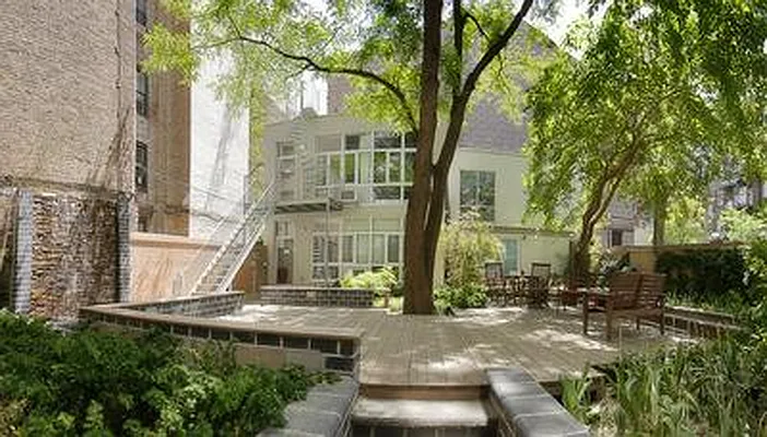 Rented by Bond New York | media 32