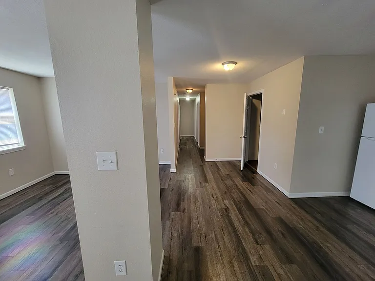 316 E Davis St #C — Photo 8