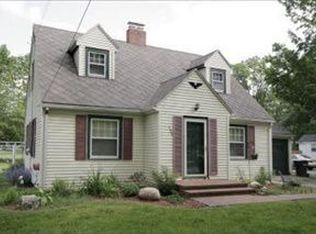 260 W Battle Creek St, Galesburg, MI 49053