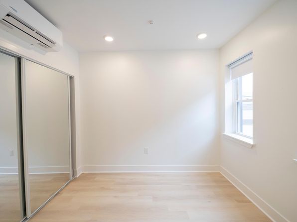 4902 Chestnut St #104