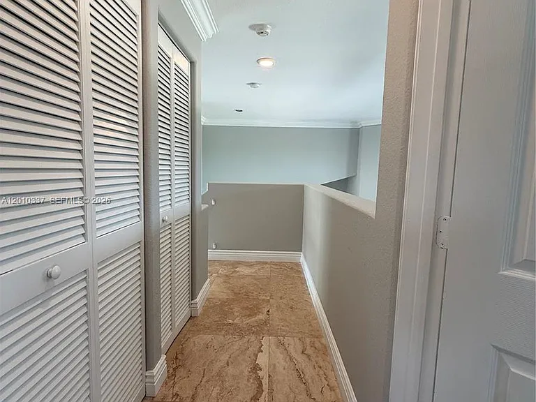1070 Capistrano — Photo 39