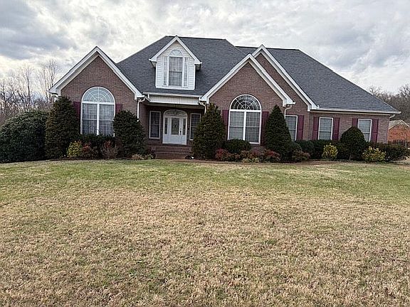 2nd image of 2327 Glennridge Rd