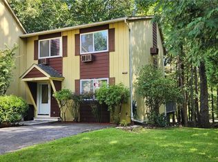 22 Robert Rd, Kiamesha Lake, NY 12751