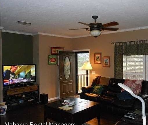 3rd image of 38 Orchard Dr