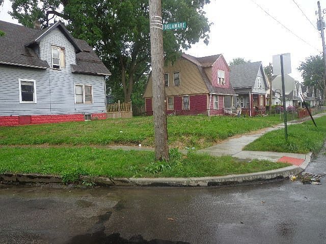 1st image of 963 W Delaware Ave