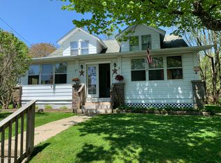 1112 Mill St, Tobyhanna, PA 18466