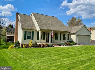 128 Lexington Rd, York, PA 17402