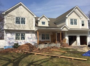 84 Armstrong Dr, Clark, NJ 07066