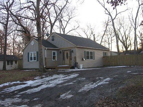 1st image of 33 Teaberry St