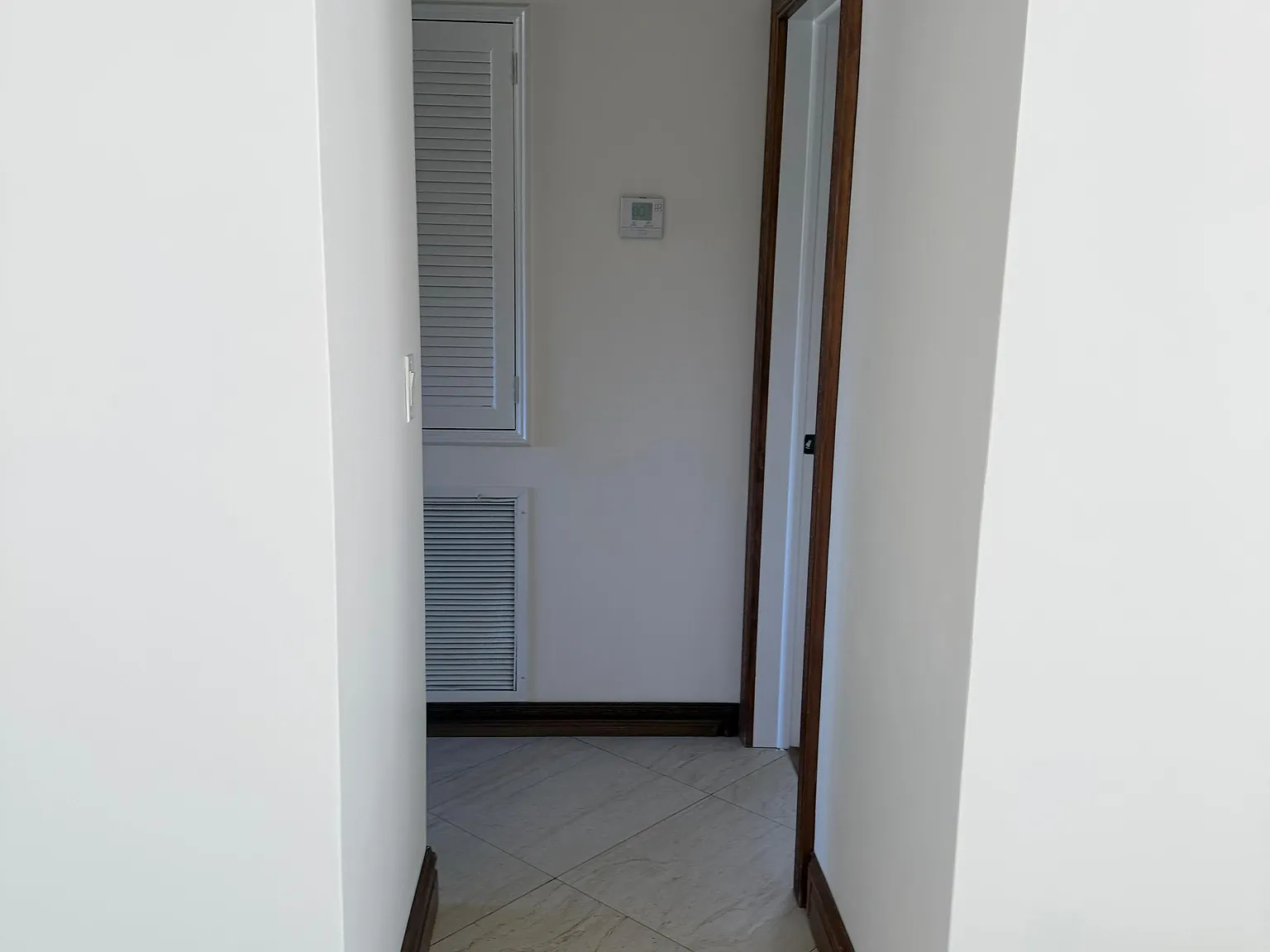 3 bed, 1402 sqft, $3,500 — Photo 3
