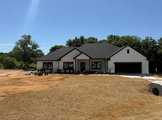 1061 Salvation Dr, Weatherford, TX 76088
