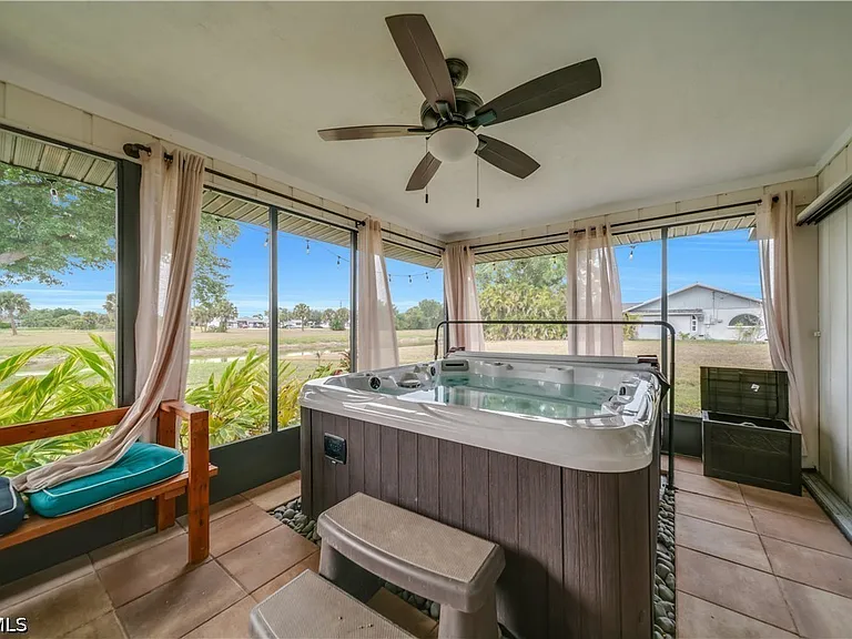 299 Rotonda Cir — Photo 26