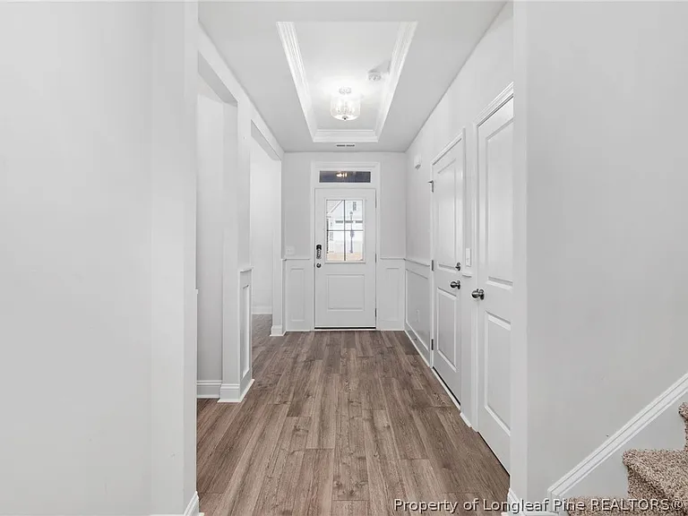 107 Glenwood Ct — Photo 6