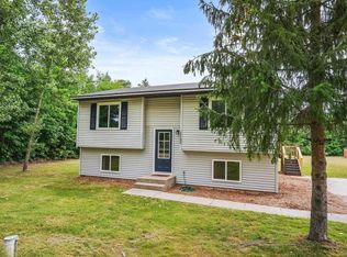 11190 Riley Rd, Interlochen, MI 49643