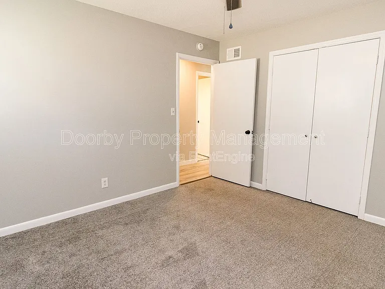 903 Forest Dale Ln #A — Photo 10