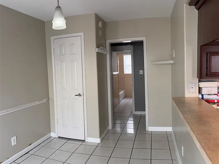 2340 Cumberland St — Photo 14