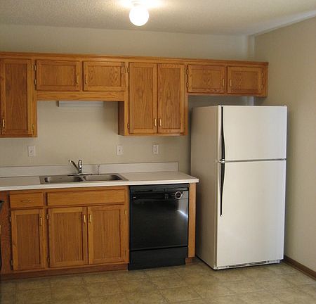 4th image of 1131 SW Ephraim Dr